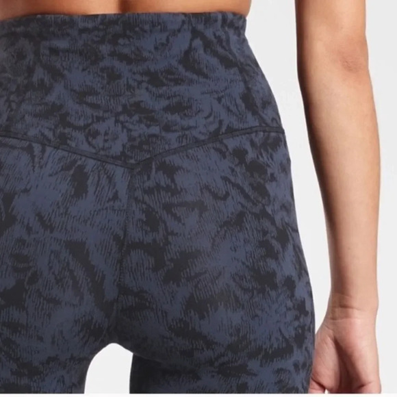 Athleta Elation Textured Tight Leggings XS - Picture 2 of 14